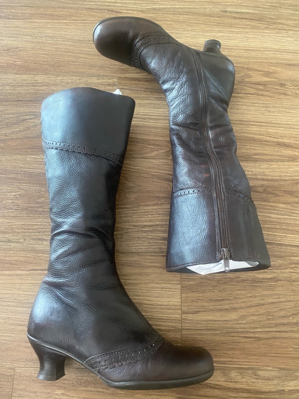 La CANADIENNE Tamara Dark Brown Leather Mid-Calf Heel Boots size 5.5